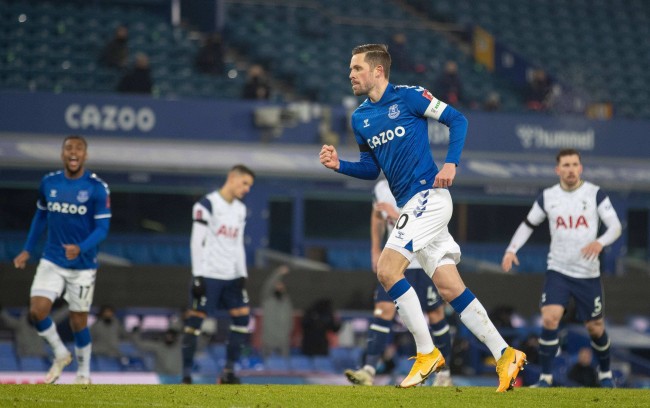 他的健康状 他的健康状